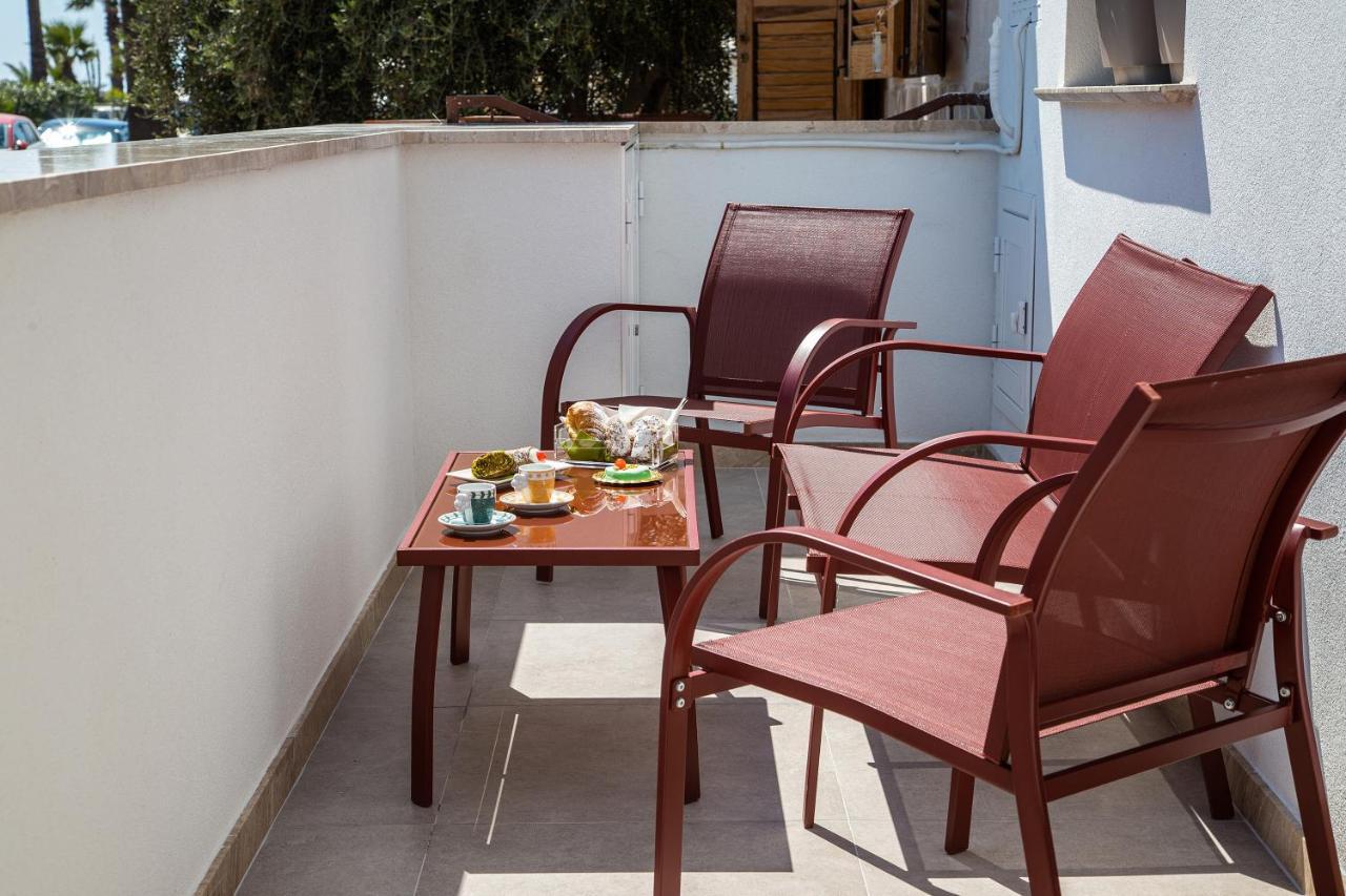 Mareli Suites Сан Леоне Екстериор снимка