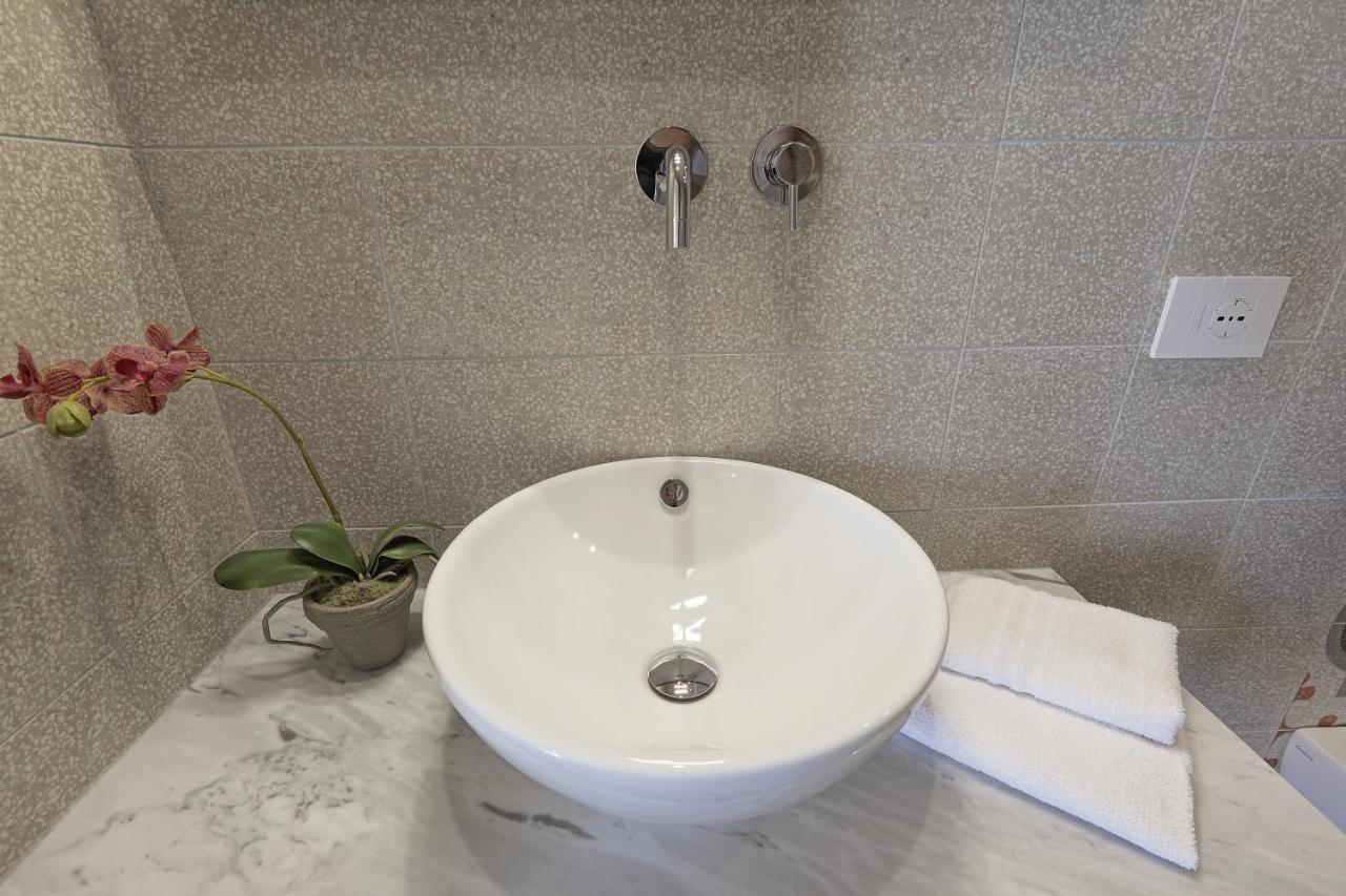 Mareli Suites Сан Леоне Екстериор снимка